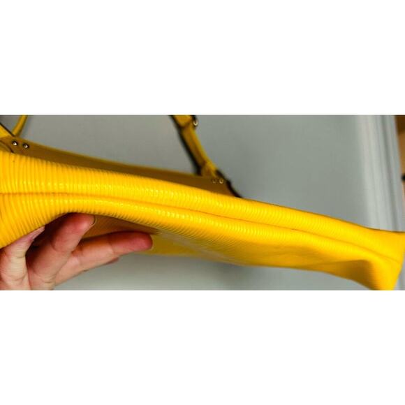 Unbranded Women's Sunshine Yellow Multiple Zipper Shoulder Straps Bag Size OS - Picture 9 of 13